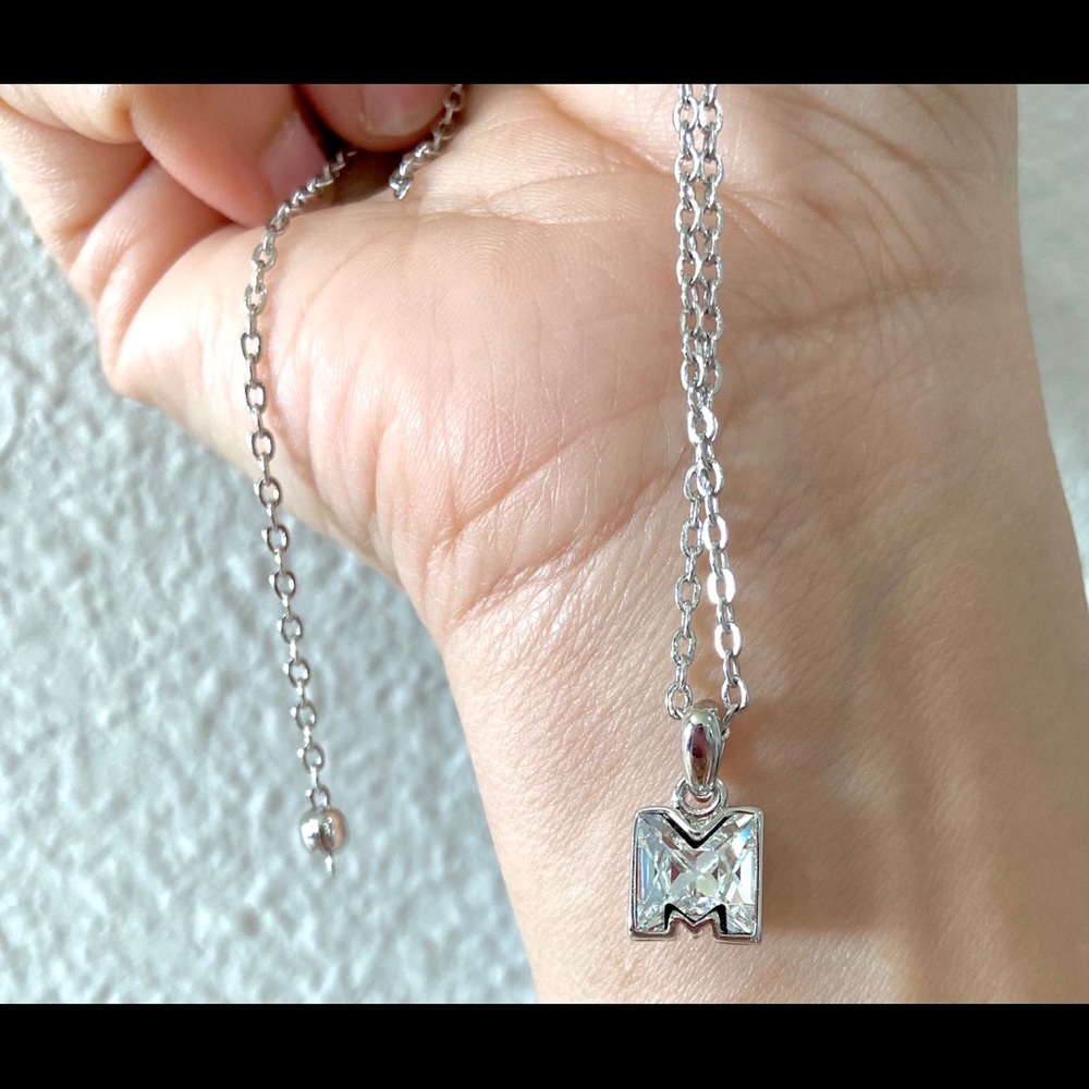 Personalize Swarovski alphabet pendant necklace - Picture 6 of 11
